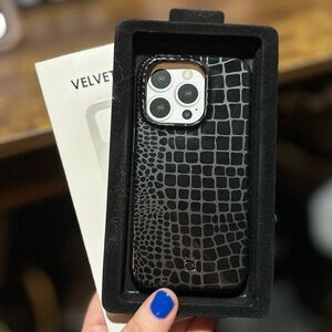 velvet caviar black croc iphone 14 pro phone case